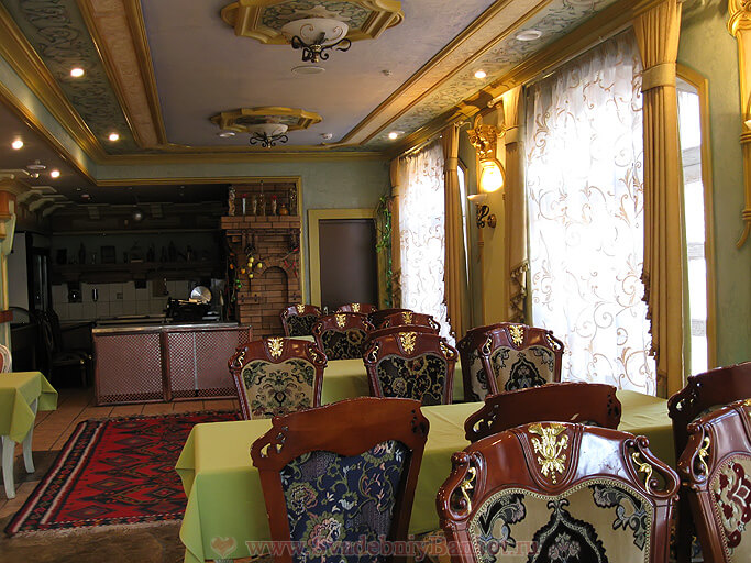 2-ой малый зал ресторана Генацвале на Арбате