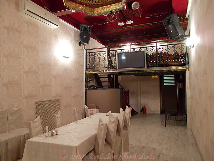 Восточный VIP-зал ресторана Мифос