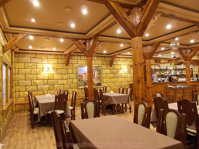 Основной зал ресторана Миа Сицилия