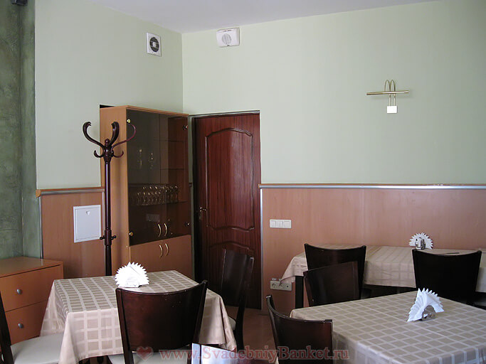 Малый зал 5-го этажа гостиницы Славянка