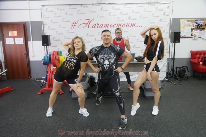 Диджей Михаил Петров