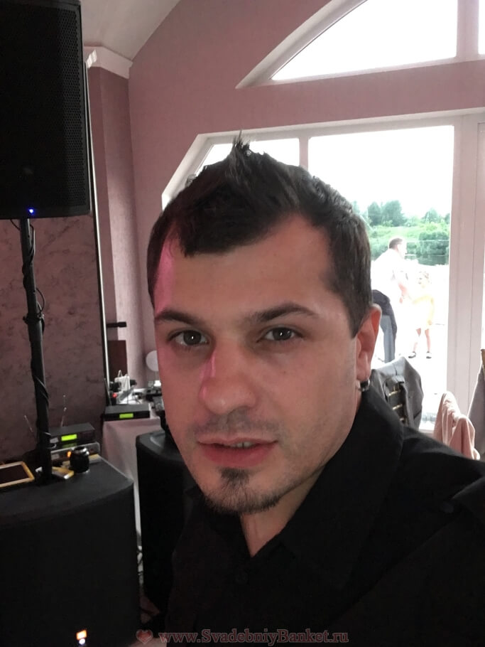 Диджей Александр Бондаренко